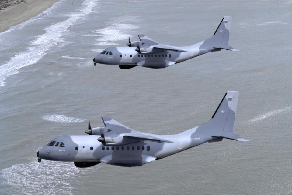 Armada de Colombia contrata el mantenimiento de sus aeronaves CN-235, ATR 42 y PARP