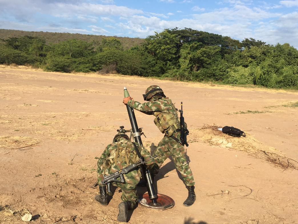 El ​Ejército Colombiano refuerza su entrenamiento en el uso de morteros de 81 mm