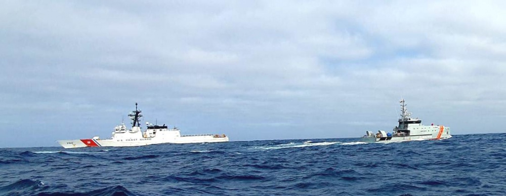 Ecuador se adiestra con EEUU ante la presencia de pesqueros chinos en su frontera